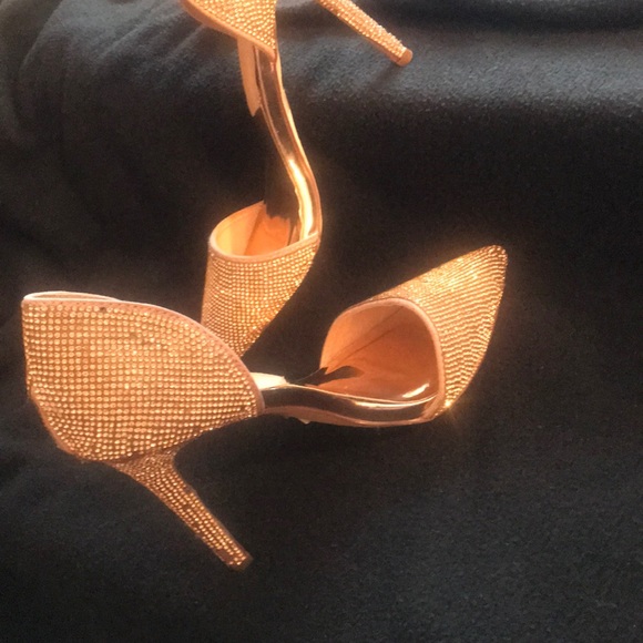 Elegant Heels - Picture 3 of 5